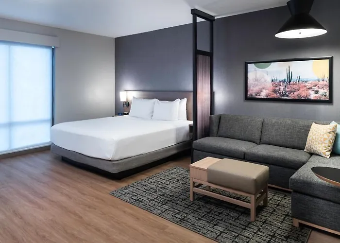 Hyatt Place Phoenix Hotel